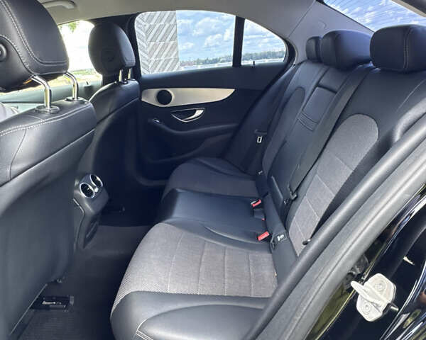 Черный Мерседес Ц-Класс, объемом двигателя 1.6 л и пробегом 232 тыс. км за 18777 $, фото 41 на Automoto.ua