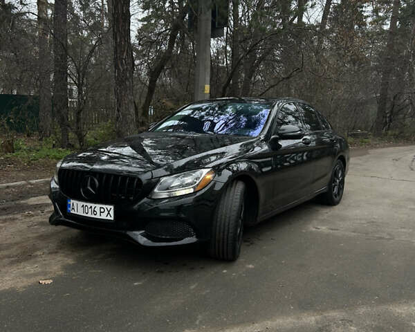 Черный Мерседес Ц-Класс, объемом двигателя 1.99 л и пробегом 190 тыс. км за 16999 $, фото 4 на Automoto.ua