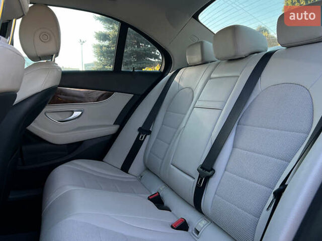 Черный Мерседес Ц-Класс, объемом двигателя 1.6 л и пробегом 272 тыс. км за 18999 $, фото 21 на Automoto.ua