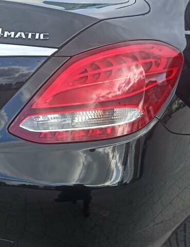 Мерседес Ц-Класс 2015 в Львове на Automoto.ua Черный Мерседес Ц-Класс, объемом двигателя 1.99 л и пробегом 180 тыс. км за 15800 $, фото 17 на Automoto.ua
