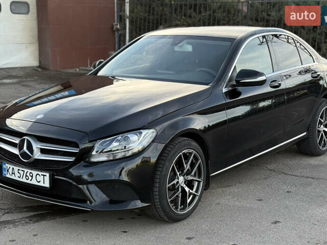 Чорний Мерседес Ц-Клас, об'ємом двигуна 1.99 л та пробігом 170 тис. км за 16500 $, фото 2 на Automoto.ua