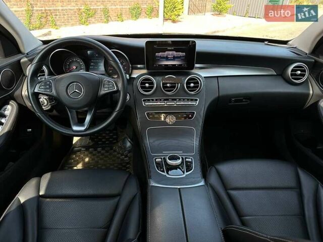 Черный Мерседес Ц-Класс, объемом двигателя 2 л и пробегом 73 тыс. км за 20500 $, фото 18 на Automoto.ua