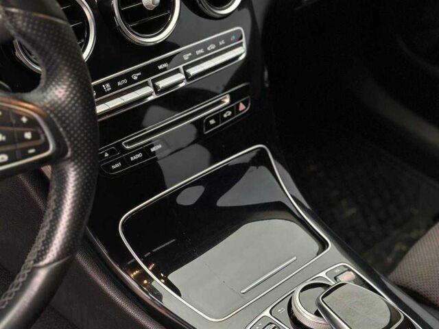 Чорний Мерседес Ц-Клас, об'ємом двигуна 1.6 л та пробігом 267 тис. км за 19650 $, фото 13 на Automoto.ua