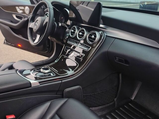 Черный Мерседес Ц-Класс, объемом двигателя 2 л и пробегом 105 тыс. км за 21500 $, фото 21 на Automoto.ua