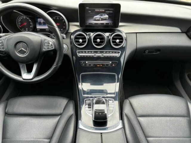 Черный Мерседес Ц-Класс, объемом двигателя 2 л и пробегом 73 тыс. км за 4700 $, фото 7 на Automoto.ua