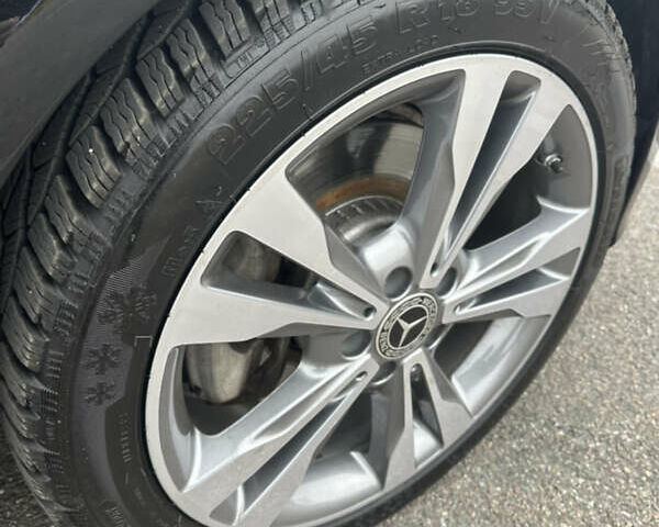 Черный Мерседес Ц-Класс, объемом двигателя 1.99 л и пробегом 157 тыс. км за 16900 $, фото 13 на Automoto.ua