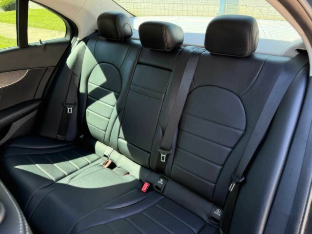 Черный Мерседес Ц-Класс, объемом двигателя 2 л и пробегом 71 тыс. км за 7800 $, фото 12 на Automoto.ua