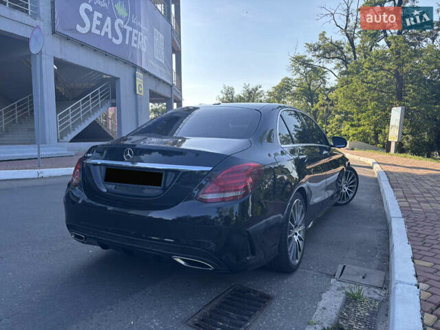 Чорний Мерседес Ц-Клас, об'ємом двигуна 1.99 л та пробігом 140 тис. км за 24500 $, фото 6 на Automoto.ua