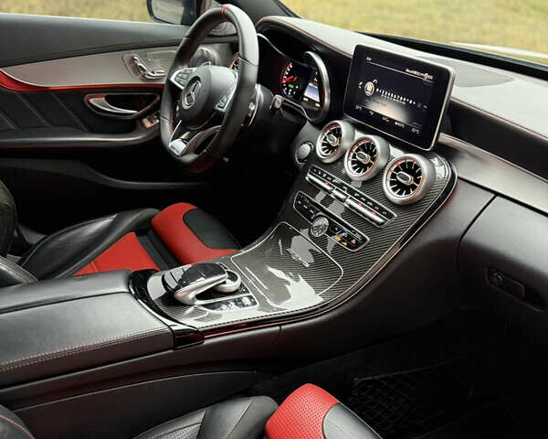 Чорний Мерседес Ц-Клас, об'ємом двигуна 3.98 л та пробігом 78 тис. км за 41500 $, фото 12 на Automoto.ua