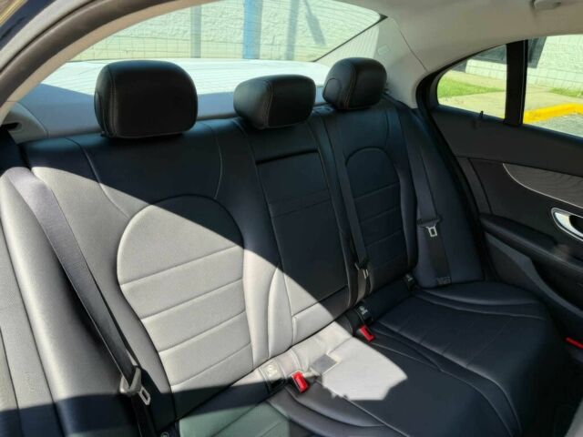 Черный Мерседес Ц-Класс, объемом двигателя 2 л и пробегом 71 тыс. км за 7800 $, фото 11 на Automoto.ua