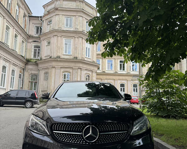 Чорний Мерседес Ц-Клас, об'ємом двигуна 3 л та пробігом 135 тис. км за 32000 $, фото 3 на Automoto.ua
