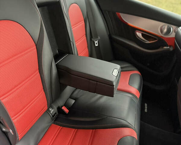 Чорний Мерседес Ц-Клас, об'ємом двигуна 3.98 л та пробігом 78 тис. км за 41500 $, фото 18 на Automoto.ua