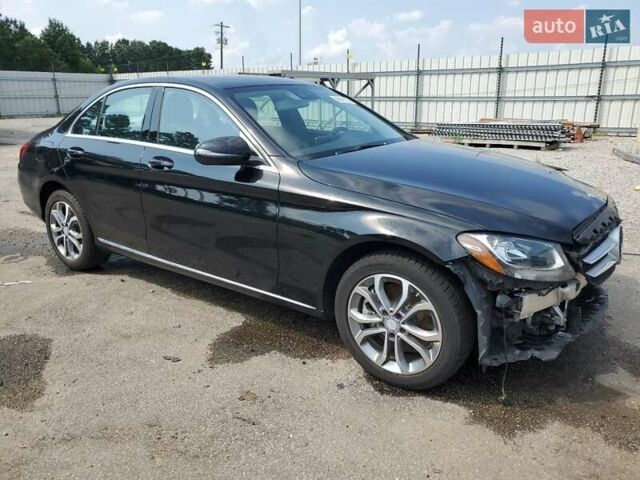 Чорний Мерседес Ц-Клас, об'ємом двигуна 2 л та пробігом 37 тис. км за 3900 $, фото 3 на Automoto.ua