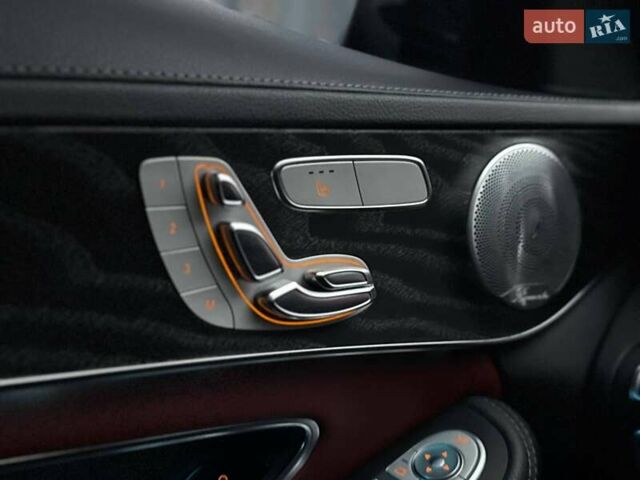 Черный Мерседес Ц-Класс, объемом двигателя 3 л и пробегом 105 тыс. км за 25000 $, фото 14 на Automoto.ua