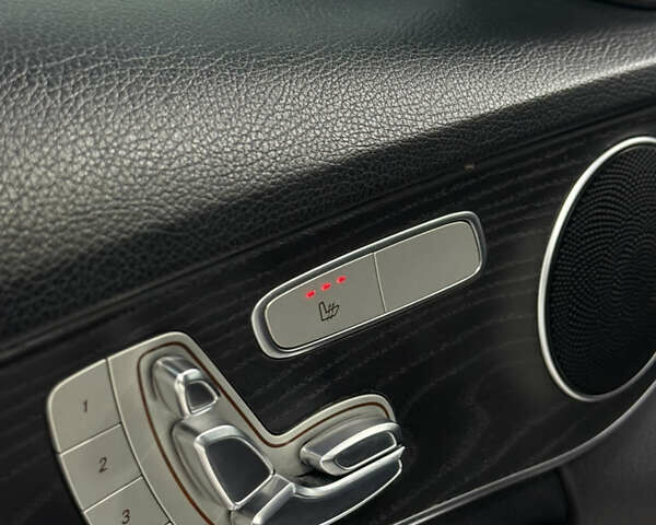 Черный Мерседес Ц-Класс, объемом двигателя 2 л и пробегом 74 тыс. км за 19400 $, фото 10 на Automoto.ua