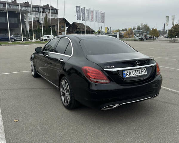 Черный Мерседес Ц-Класс, объемом двигателя 1.99 л и пробегом 157 тыс. км за 16900 $, фото 5 на Automoto.ua