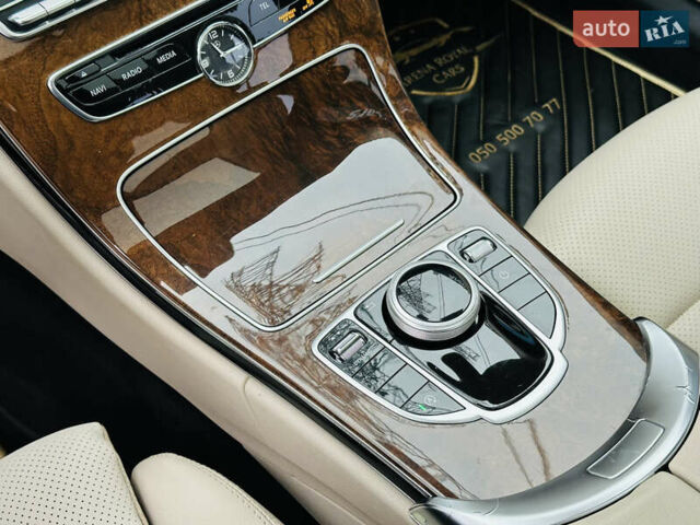 Чорний Мерседес Ц-Клас, об'ємом двигуна 2 л та пробігом 117 тис. км за 17500 $, фото 33 на Automoto.ua