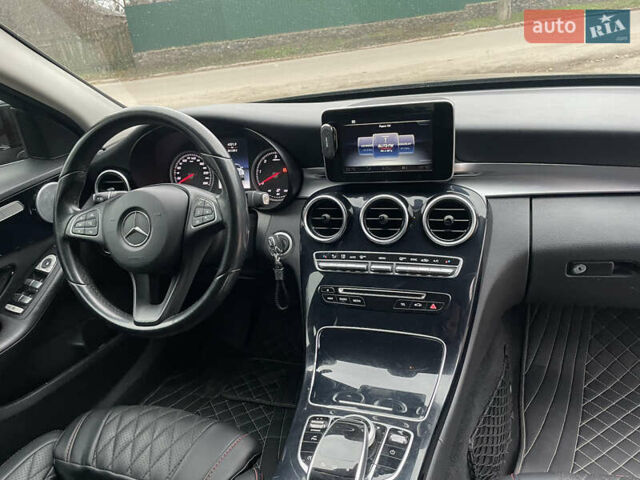 Черный Мерседес Ц-Класс, объемом двигателя 2.14 л и пробегом 340 тыс. км за 18999 $, фото 13 на Automoto.ua