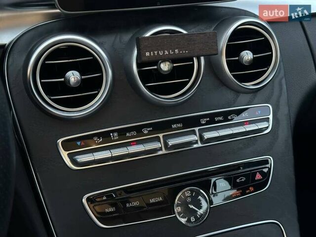 Черный Мерседес Ц-Класс, объемом двигателя 2 л и пробегом 73 тыс. км за 20500 $, фото 33 на Automoto.ua