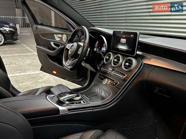 Чорний Мерседес Ц-Клас, об'ємом двигуна 3 л та пробігом 28 тис. км за 32500 $, фото 19 на Automoto.ua