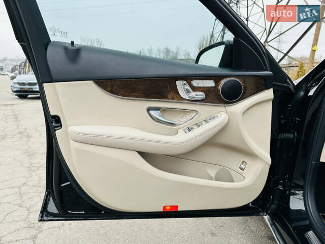 Чорний Мерседес Ц-Клас, об'ємом двигуна 2 л та пробігом 117 тис. км за 17500 $, фото 14 на Automoto.ua