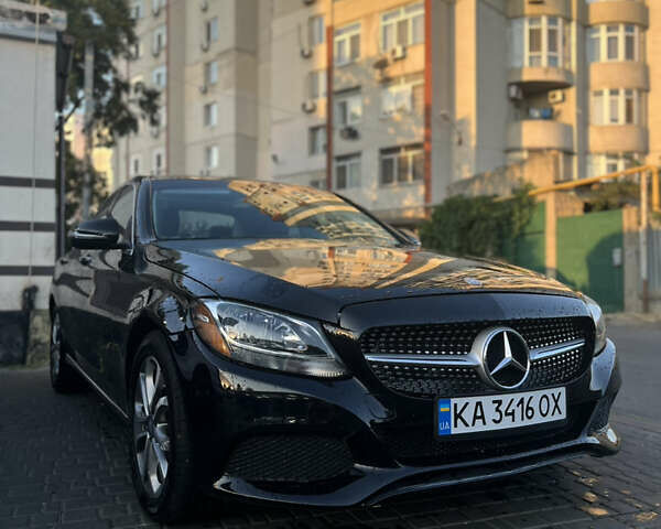 Чорний Мерседес Ц-Клас, об'ємом двигуна 1.99 л та пробігом 74 тис. км за 19900 $, фото 1 на Automoto.ua