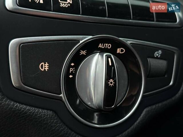 Черный Мерседес Ц-Класс, объемом двигателя 3 л и пробегом 105 тыс. км за 25000 $, фото 27 на Automoto.ua