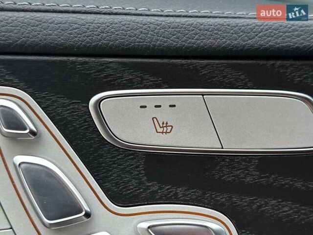 Черный Мерседес Ц-Класс, объемом двигателя 3 л и пробегом 105 тыс. км за 25000 $, фото 25 на Automoto.ua