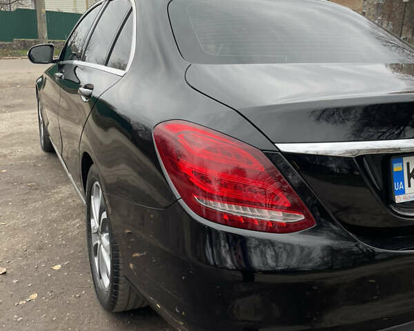 Черный Мерседес Ц-Класс, объемом двигателя 2.14 л и пробегом 340 тыс. км за 18999 $, фото 11 на Automoto.ua