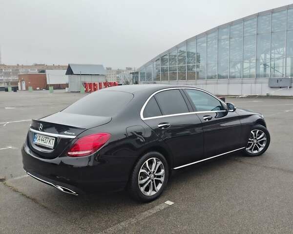 Черный Мерседес Ц-Класс, объемом двигателя 1.99 л и пробегом 105 тыс. км за 21500 $, фото 13 на Automoto.ua