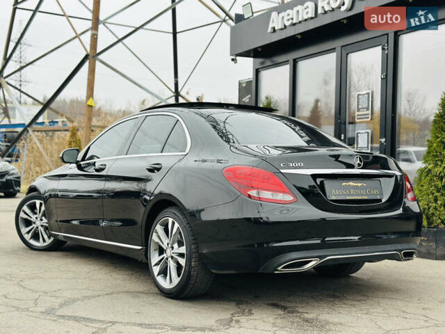 Чорний Мерседес Ц-Клас, об'ємом двигуна 2 л та пробігом 117 тис. км за 17500 $, фото 3 на Automoto.ua