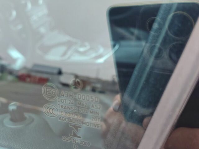 Черный Мерседес Ц-Класс, объемом двигателя 2 л и пробегом 105 тыс. км за 21500 $, фото 14 на Automoto.ua