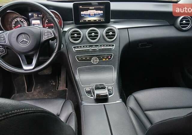 Черный Мерседес Ц-Класс, объемом двигателя 2 л и пробегом 184 тыс. км за 15900 $, фото 10 на Automoto.ua