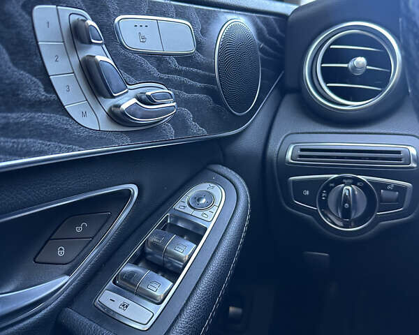 Чорний Мерседес Ц-Клас, об'ємом двигуна 2 л та пробігом 139 тис. км за 19900 $, фото 14 на Automoto.ua