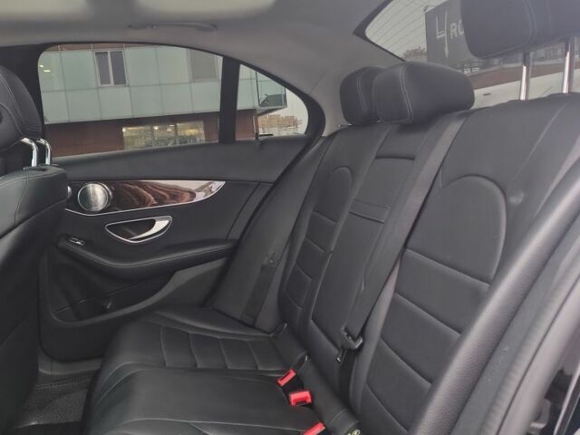 Черный Мерседес Ц-Класс, объемом двигателя 2 л и пробегом 105 тыс. км за 21500 $, фото 19 на Automoto.ua