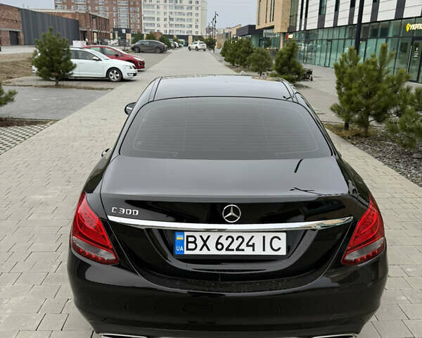 Черный Мерседес Ц-Класс, объемом двигателя 2 л и пробегом 158 тыс. км за 16000 $, фото 3 на Automoto.ua