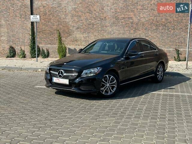 Черный Мерседес Ц-Класс, объемом двигателя 2 л и пробегом 73 тыс. км за 20500 $, фото 1 на Automoto.ua