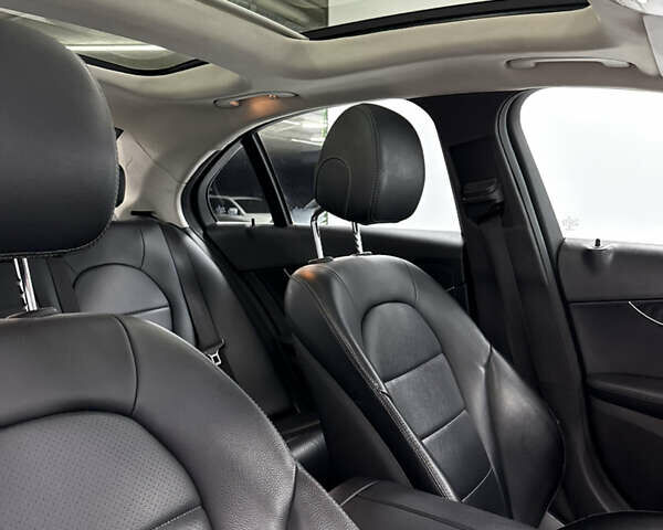 Черный Мерседес Ц-Класс, объемом двигателя 2 л и пробегом 74 тыс. км за 19400 $, фото 15 на Automoto.ua