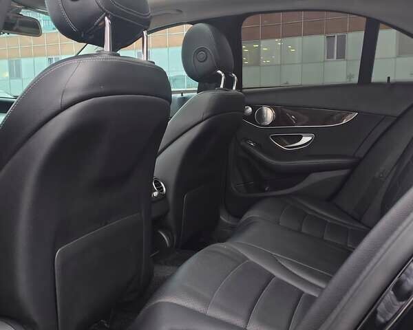 Черный Мерседес Ц-Класс, объемом двигателя 1.99 л и пробегом 105 тыс. км за 21500 $, фото 32 на Automoto.ua