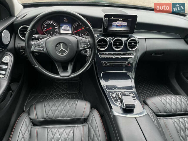 Черный Мерседес Ц-Класс, объемом двигателя 2.14 л и пробегом 340 тыс. км за 18999 $, фото 19 на Automoto.ua