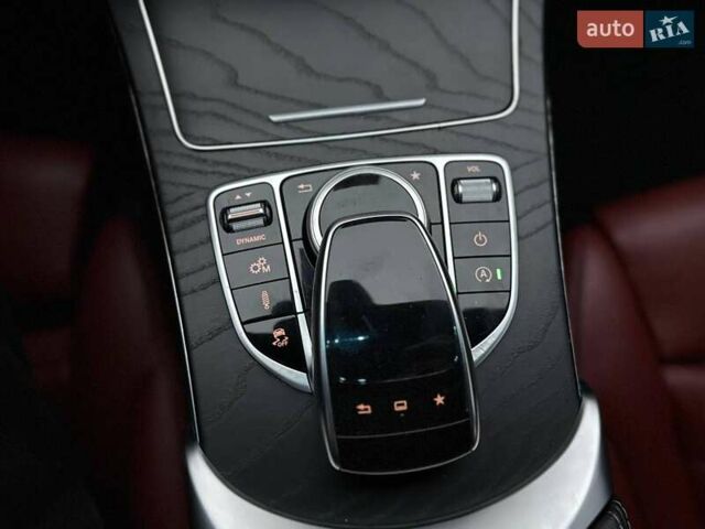Черный Мерседес Ц-Класс, объемом двигателя 3 л и пробегом 105 тыс. км за 25000 $, фото 36 на Automoto.ua