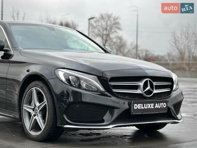 Черный Мерседес Ц-Класс, объемом двигателя 1.99 л и пробегом 106 тыс. км за 26999 $, фото 3 на Automoto.ua