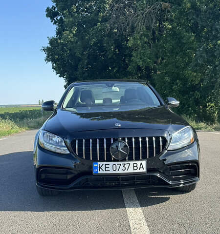 Чорний Мерседес Ц-Клас, об'ємом двигуна 1.99 л та пробігом 85 тис. км за 23500 $, фото 1 на Automoto.ua