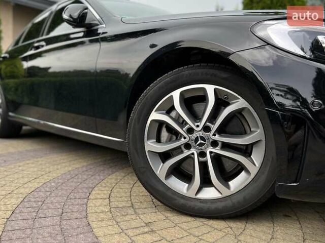 Черный Мерседес Ц-Класс, объемом двигателя 2 л и пробегом 91 тыс. км за 27300 $, фото 9 на Automoto.ua