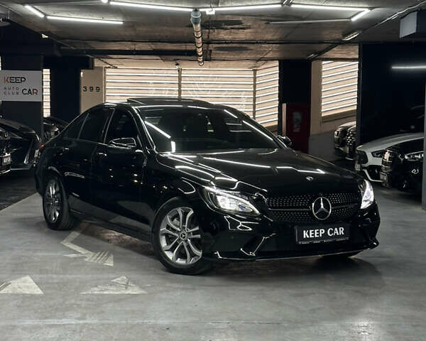 Черный Мерседес Ц-Класс, объемом двигателя 2 л и пробегом 126 тыс. км за 21999 $, фото 4 на Automoto.ua