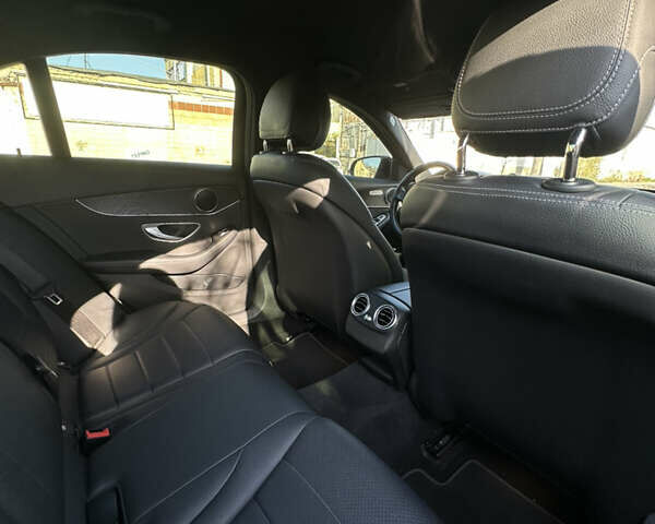 Черный Мерседес Ц-Класс, объемом двигателя 2.2 л и пробегом 93 тыс. км за 30300 $, фото 26 на Automoto.ua