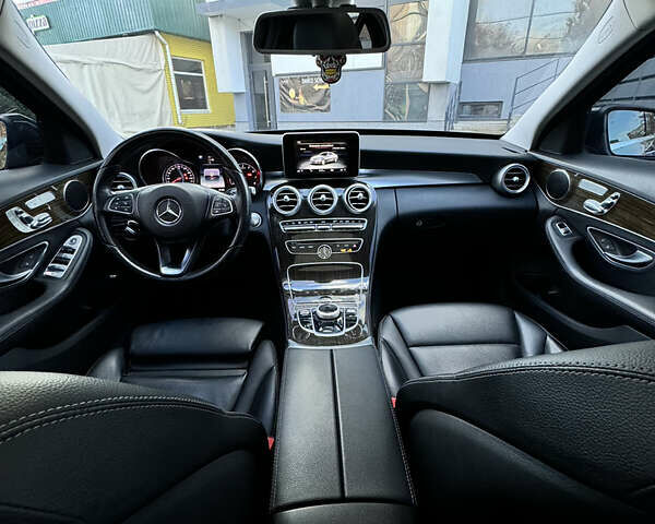 Чорний Мерседес Ц-Клас, об'ємом двигуна 2 л та пробігом 75 тис. км за 27500 $, фото 13 на Automoto.ua