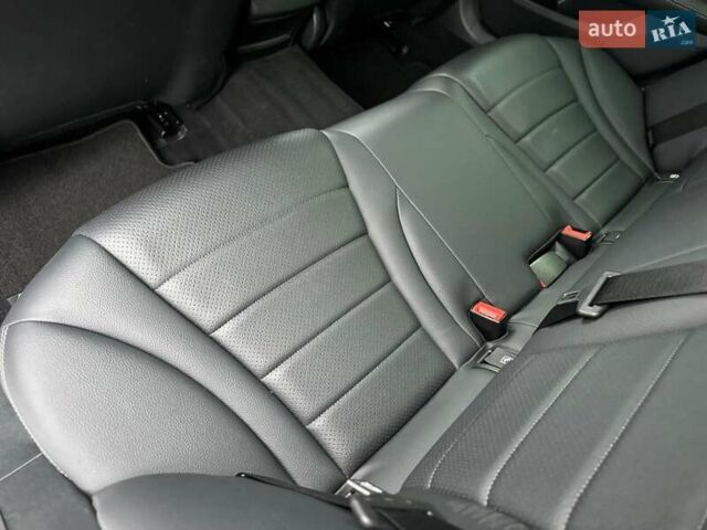 Черный Мерседес Ц-Класс, объемом двигателя 1.99 л и пробегом 106 тыс. км за 26999 $, фото 82 на Automoto.ua