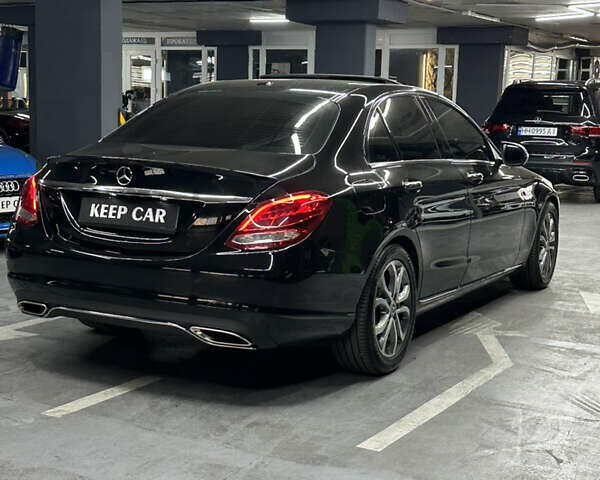 Черный Мерседес Ц-Класс, объемом двигателя 2 л и пробегом 126 тыс. км за 21999 $, фото 6 на Automoto.ua