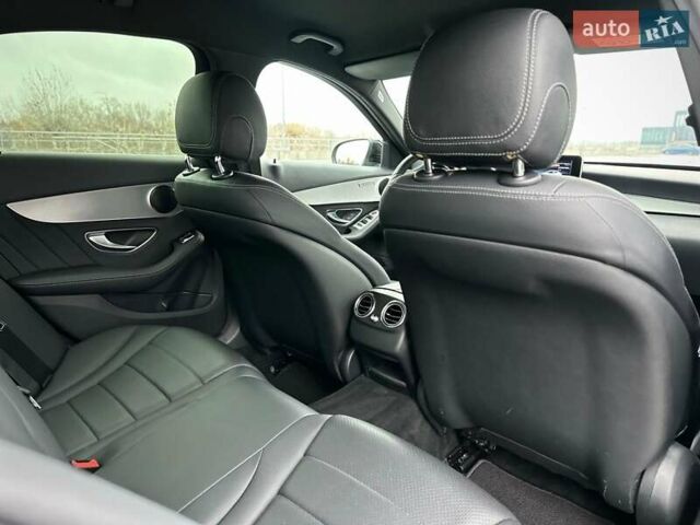 Черный Мерседес Ц-Класс, объемом двигателя 1.99 л и пробегом 106 тыс. км за 26999 $, фото 68 на Automoto.ua